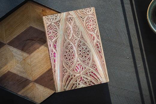 LLIBRETA : PAPERBLANKS VAULT OF THE MILAN CATHEDRAL (BURGUNDY) DUOMO DI MILANO ULTRA UNLINED | 9780349715445